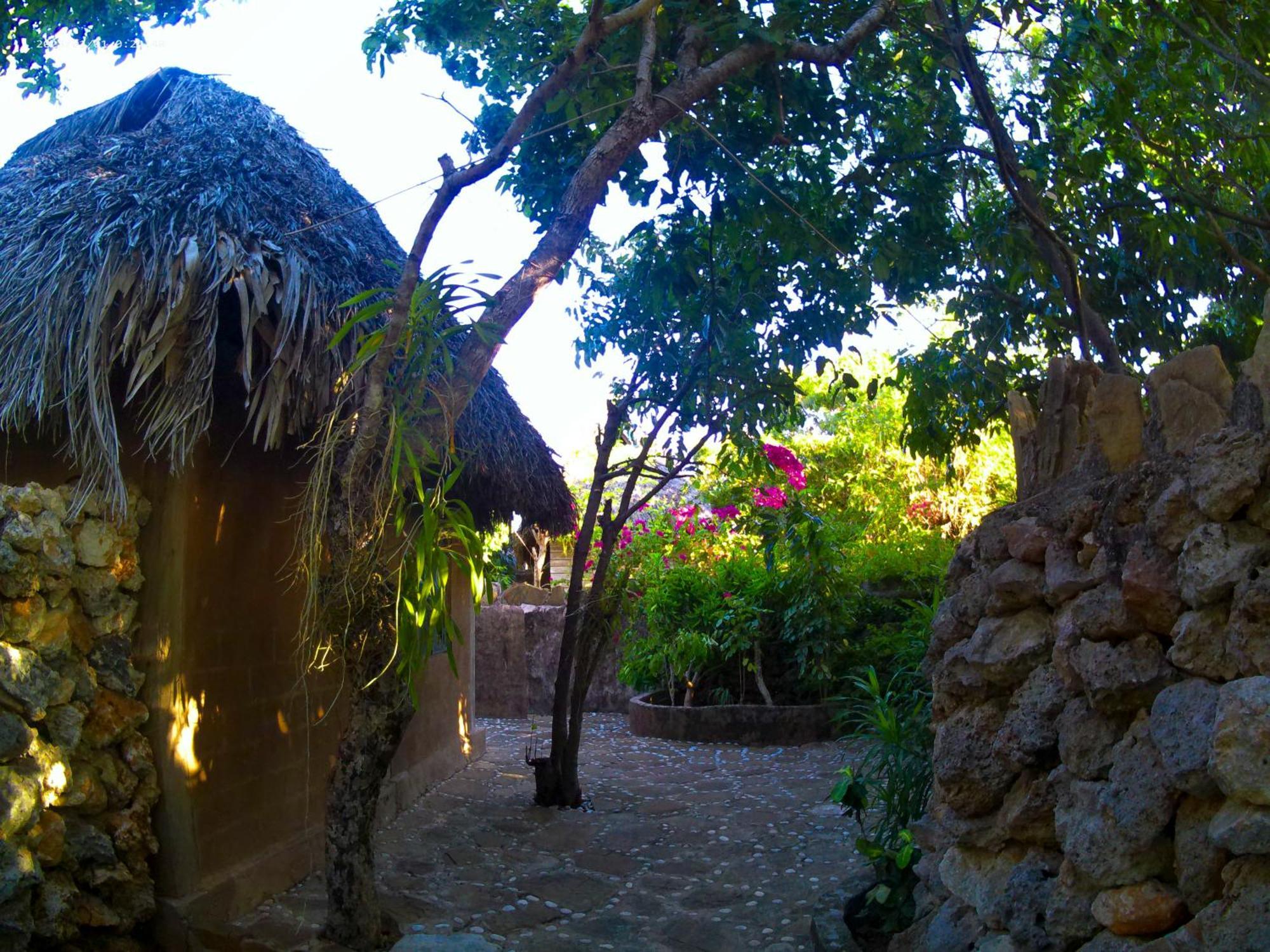 Utopia Rote Lodge Nembrala Exterior photo